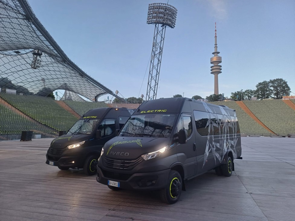 iveco_bus_metallica_tour_-1_20240523T135137T873_0xymqeoq3foypi2jagg3oebe